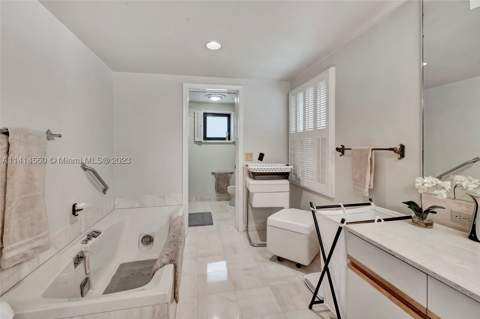 4716 University Dr, Coral Gables FL - photo 17 of 24