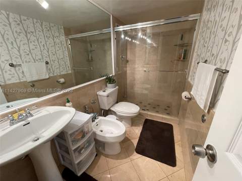 5151 Collins Ave 1523, Miami Beach FL - photo 19 of 41