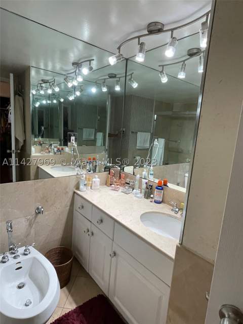 5151 Collins Ave 1523, Miami Beach FL - photo 22 of 41