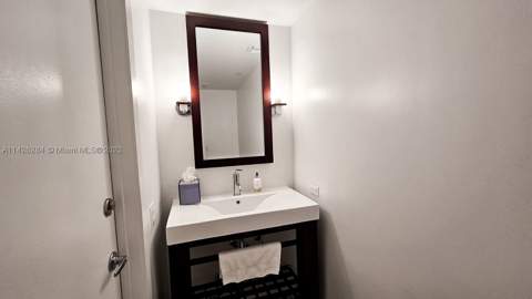 17315 E Collins Ave 1102, Sunny Isles Beach FL - photo 16 of 26