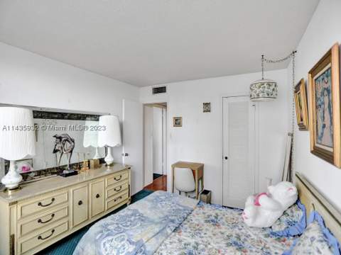 18051 Biscayne Blvd 304, Aventura FL - photo 23 of 55
