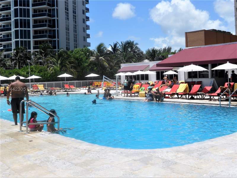 0 bedroom HotelMotel at 19201 Collins Ave 637, The Aventura Beach Club C, Sunny Isles Beach — photo 5