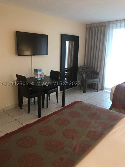 19201 Collins Ave 637, Sunny Isles Beach FL - photo 7 of 12
