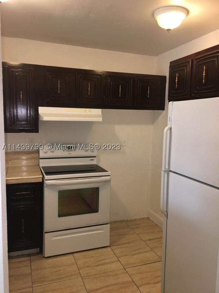 2 bedroom Condominium at 498 NW 165th St Rd D205, Montecarlo Condo, Miami — photo 3