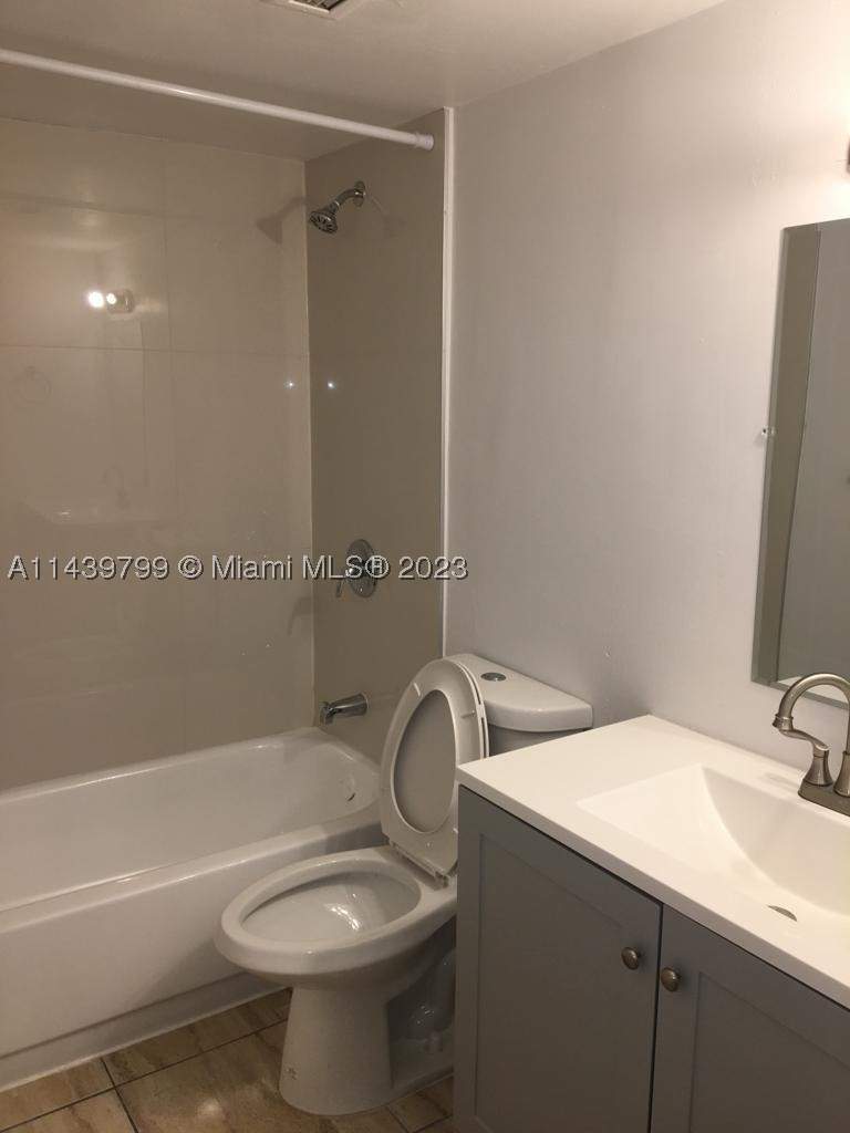2 bedroom Condominium at 498 NW 165th St Rd D205, Montecarlo Condo, Miami — photo 5