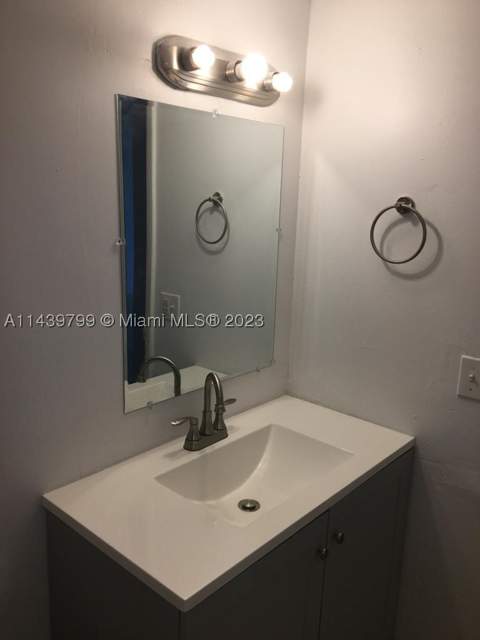498 NW 165th St Rd D205, Miami FL - photo 7 of 18