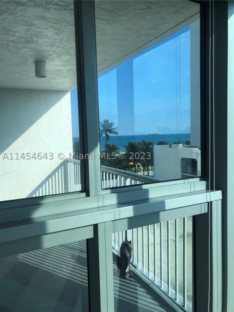 2655 Collins Ave 706, Miami Beach FL - photo 15 of 37