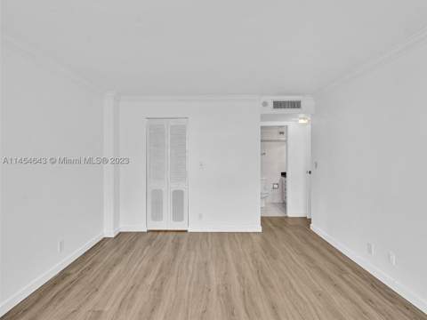 2655 Collins Ave 706, Miami Beach FL - photo 23 of 37