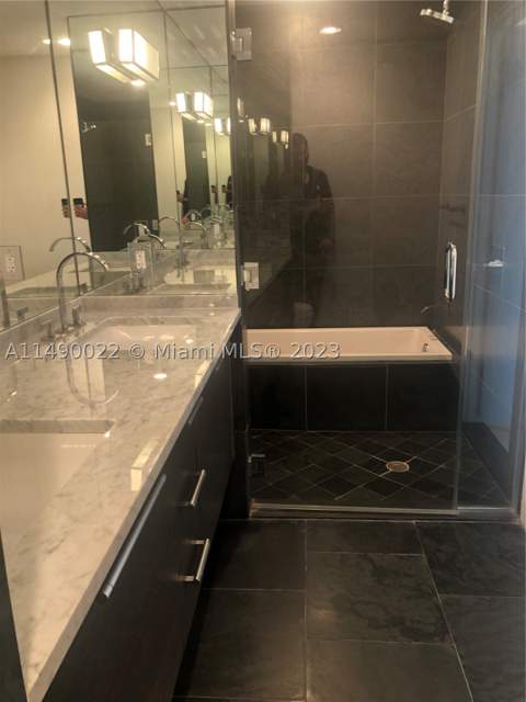 900 Biscayne Blvd 4904, Miami FL - photo 10 of 29