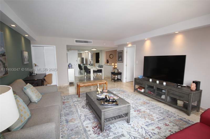 1 bedroom Condominium at 5161 Collins Ave 1610, Seacoast 5152 Condo, Miami Beach — photo 5