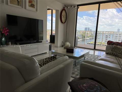 290 174th St 702, Sunny Isles Beach FL - photo 6 of 24