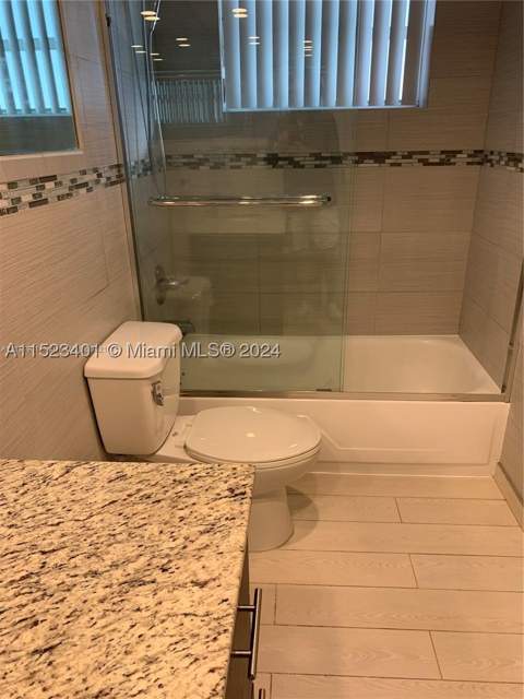 947 Lenox Ave 204, Miami Beach FL - photo 10 of 21
