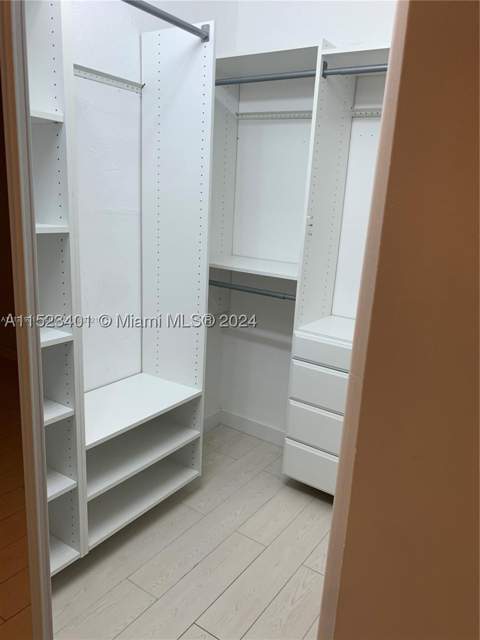 947 Lenox Ave 204, Miami Beach FL - photo 11 of 21