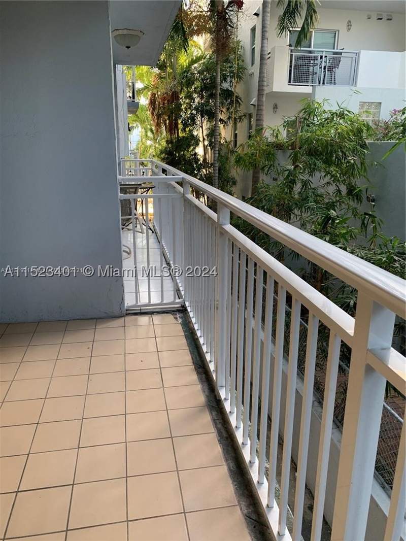 1 bedroom Condominium at 947 Lenox Ave 204, Lenox View Condominium, Miami Beach — photo 2