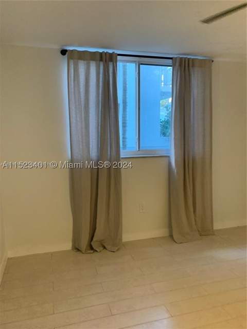 947 Lenox Ave 204, Miami Beach FL - photo 7 of 21