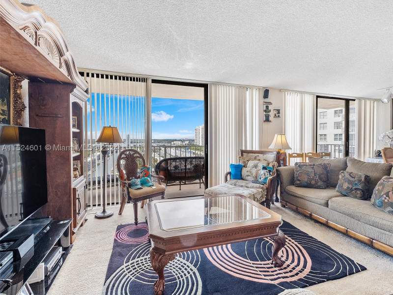 3 bedroom Condominium at 290 174th St 1809, Winston Towers 700 Condo, Sunny Isles Beach — photo 2