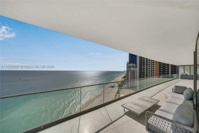 4 bedroom Condominium at 18975 Collins Ave 2000, 18975 Collins Condo, Sunny Isles Beach — photo 3