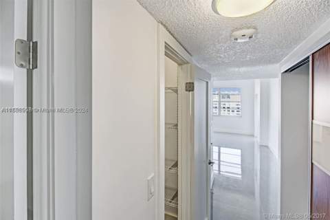 2801 NE 183rd St 2208W, Aventura FL - photo 14 of 17