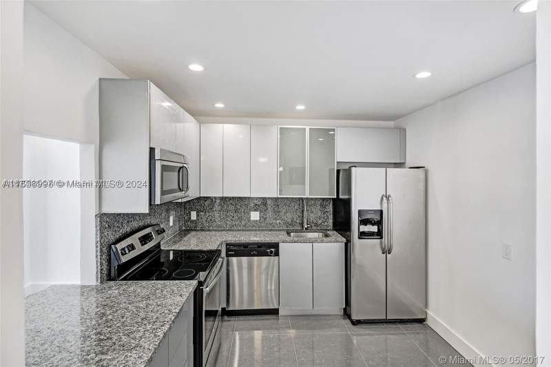1 bedroom Condominium at 2801 NE 183rd St 2208W, Admirals Port Condo West, Aventura — photo 3