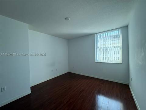 9201 Collins Ave 1023, Surfside FL - photo 17 of 29
