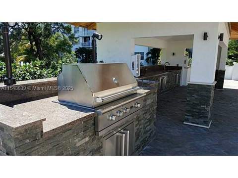 2801 NE 183rd St 2103W, Aventura FL - photo 24 of 36