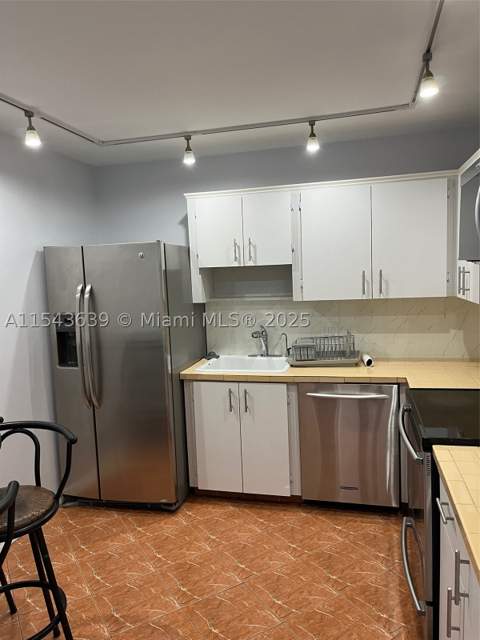 2801 NE 183rd St 2103W, Aventura FL - photo 6 of 36