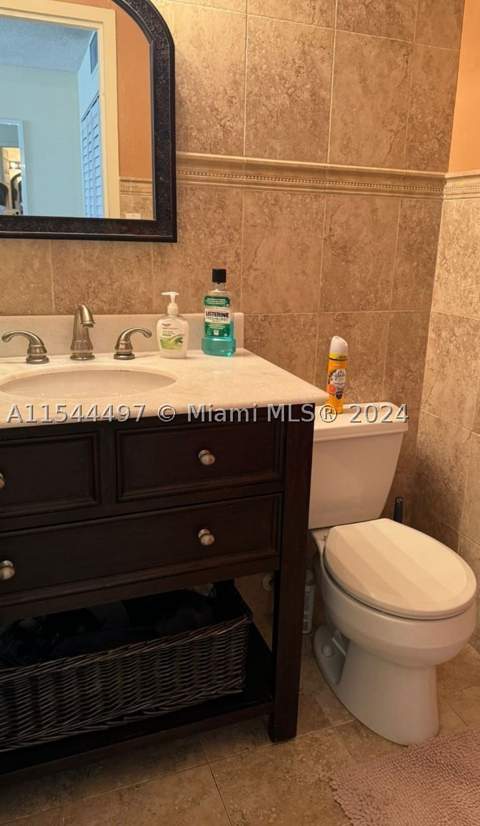 17021 N Bay Rd 318, Sunny Isles Beach FL - photo 13 of 15