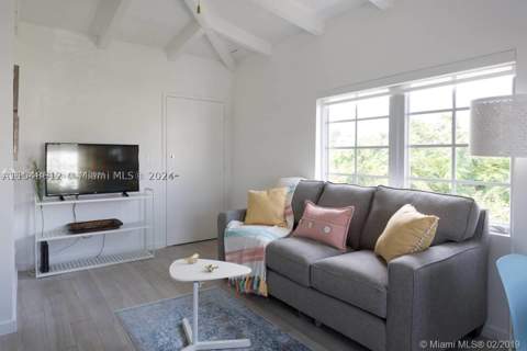 1450 Meridian Ave 201, Miami Beach FL - photo 8 of 19