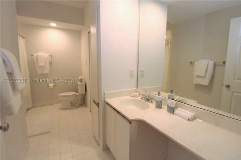 3255 NE 184th St 12311, Aventura FL - photo 11 of 23