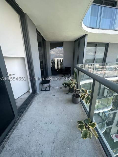 121 NE 34th St 2014, Miami FL - photo 13 of 16
