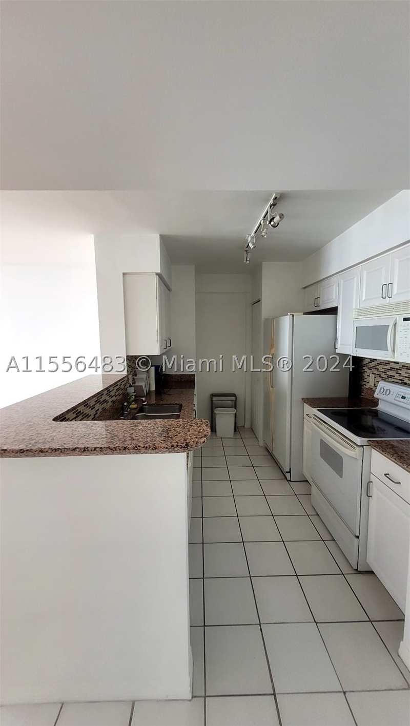1 bedroom Condominium at 1155 Brickell Bay Dr 2805, The Mark On Brickell Cond, Miami — photo 1