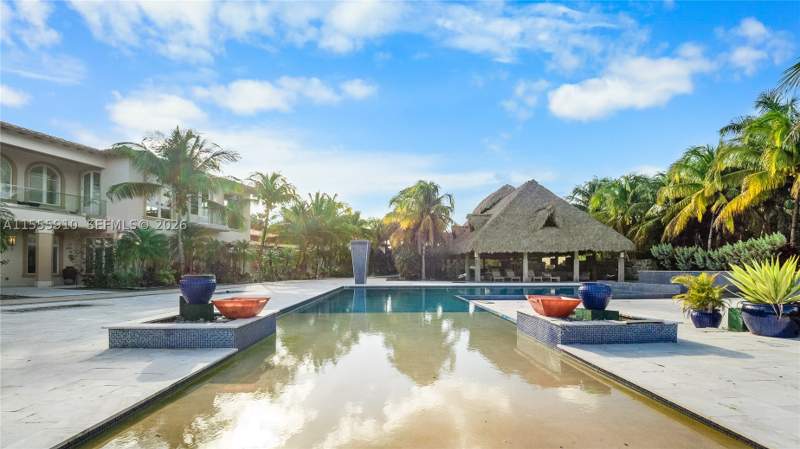 10 bedroom SingleFamilyResidence at 20551 SW 162nd Ave, Redland, Miami — photo 4