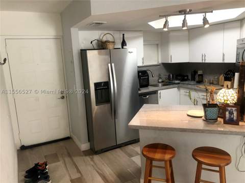 8255 Lake Dr 204, Doral FL - photo 11 of 16