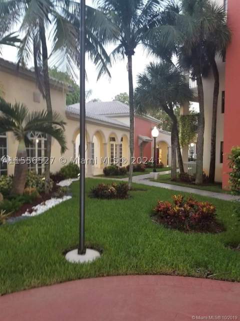 8255 Lake Dr 204, Doral FL - photo 9 of 16