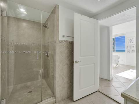 5005 Collins Ave 725, Miami Beach FL - photo 18 of 45