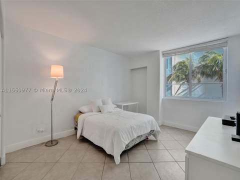 5005 Collins Ave 725, Miami Beach FL - photo 20 of 45