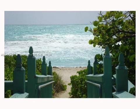 5401 Collins Ave 209, Miami Beach FL - photo 15 of 33