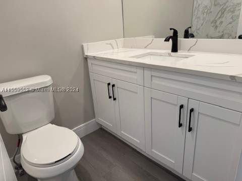 5401 Collins Ave 209, Miami Beach FL - photo 21 of 33