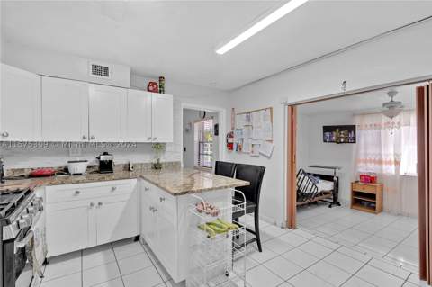 73 E 47th St, Hialeah FL - photo 11 of 40