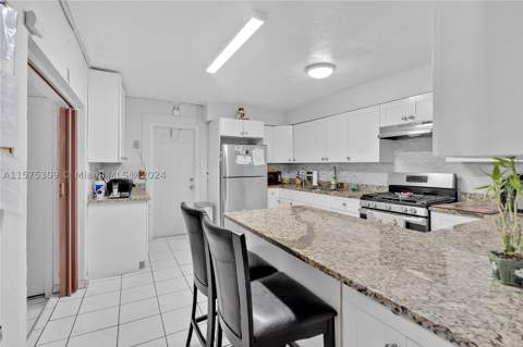 73 E 47th St, Hialeah FL - photo 6 of 40