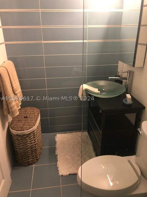 5401 Collins Ave 410, Miami Beach FL - photo 16 of 24