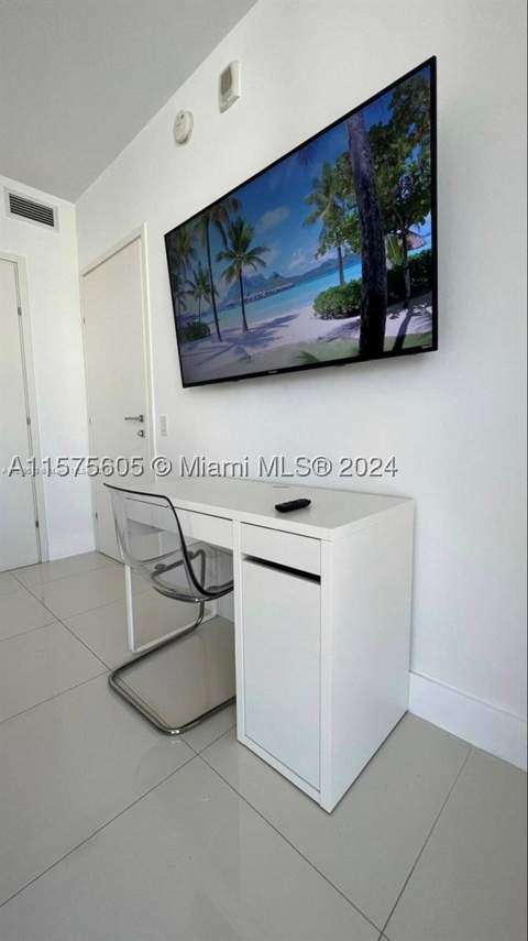 1300 Brickell Bay Dr 3400, Miami FL - photo 8 of 36