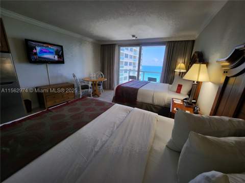 19201 Collins Ave 846, Sunny Isles Beach FL - photo 12 of 21