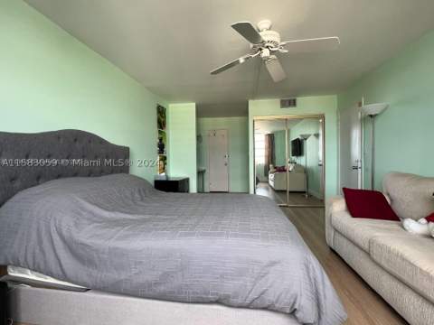 2780 NE 183rd St 1701, Aventura FL - photo 11 of 16