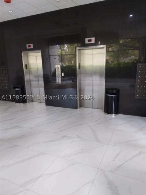 911 Ponce De Leon Blvd 904, Coral Gables FL - photo 10 of 12