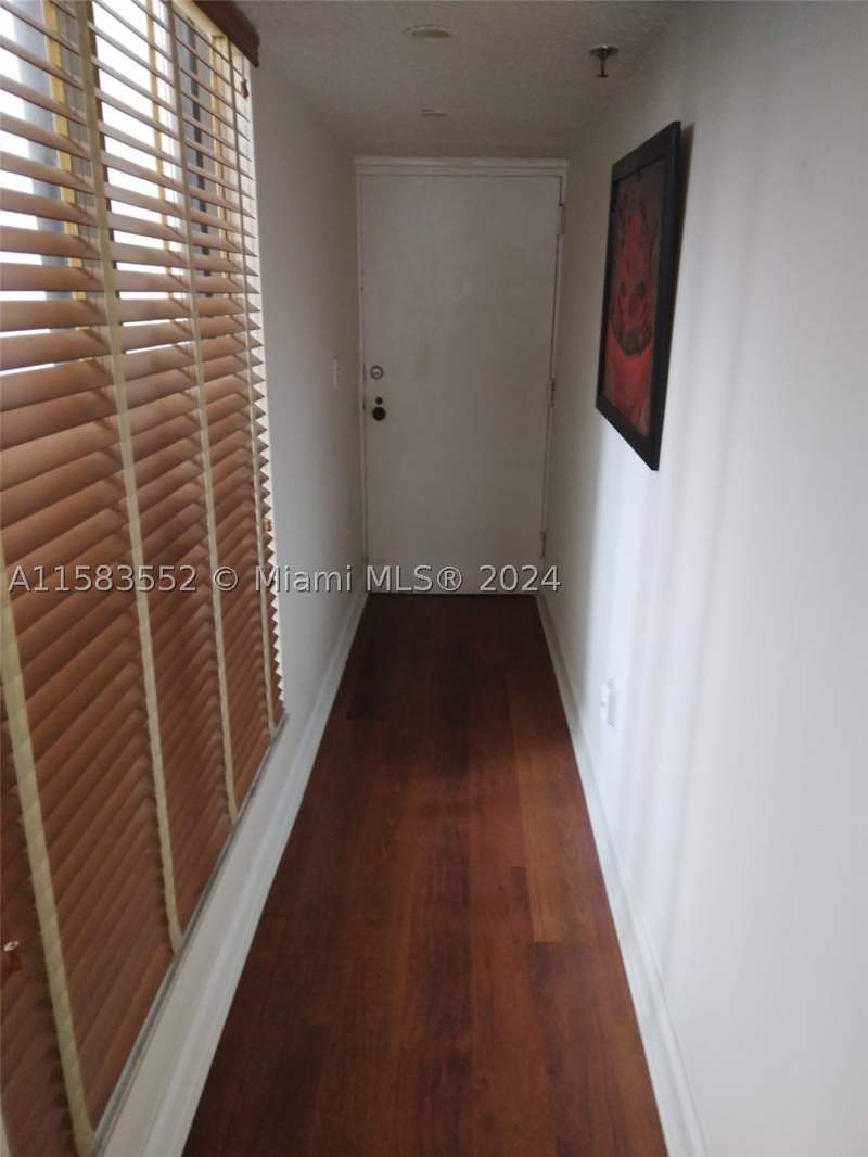 2 bedroom Condominium at 911 Ponce De Leon Blvd 904, Gables Park Tower Condo, Coral Gables — photo 2