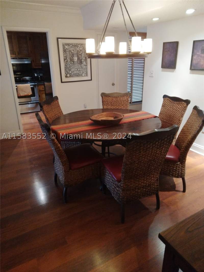 2 bedroom Condominium at 911 Ponce De Leon Blvd 904, Gables Park Tower Condo, Coral Gables — photo 3