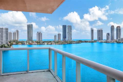 3370 Hidden Bay Dr 1208, Aventura FL - photo 12 of 73
