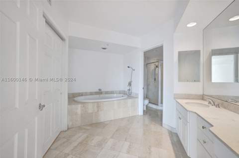 3370 Hidden Bay Dr 1208, Aventura FL - photo 22 of 73