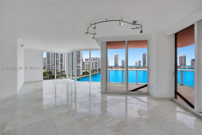 3 bedroom Condominium at 3370 Hidden Bay Dr 1208, 100 Hidden Bay Condo, Aventura — photo 4
